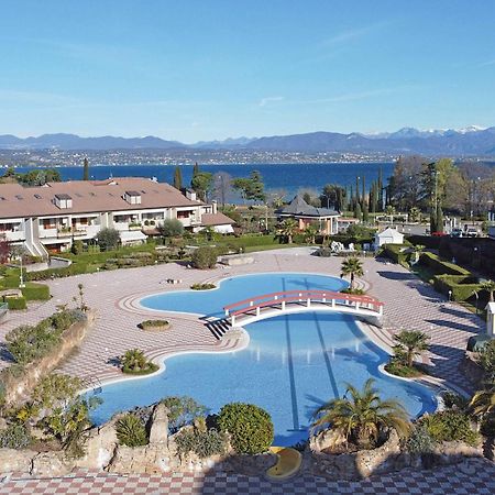 Апартаменты I Ciliegi 1-09 Con Piscina By Wonderful Italy Дезенцано-дель-Гарда Экстерьер фото
